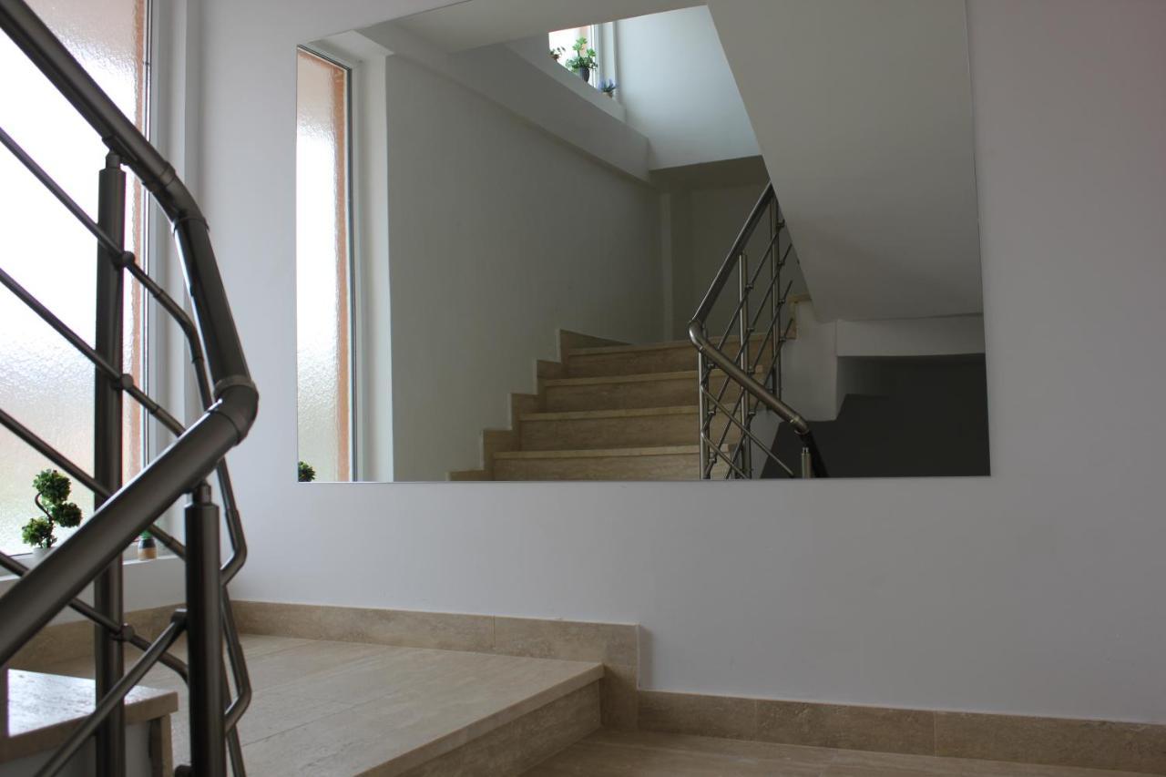 Apartments Kapisoda Cetinje Ngoại thất bức ảnh